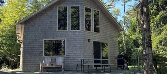 Cozy cottage nestled in the  woods with walking distance to town.