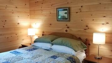 2 bedrooms, iron/ironing board, travel crib, free WiFi