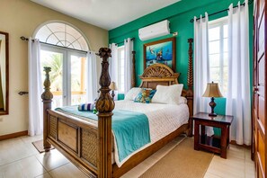 4 bedrooms, in-room safe, desk, iron/ironing board - Luxury, Beachfront, Home with Resort-amenities, Housekeeping & FREE GOLF CART. (Hopkins)