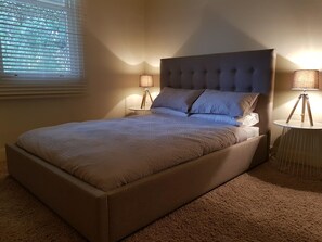 2 bedrooms, iron/ironing board, free WiFi, bed sheets - CBD Myers St, Bendigo  (Pet Friendly) (Bendigo)