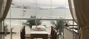 FOOT FIT EN AREIA_VARANDA GOURMET FRENTE AL MAR