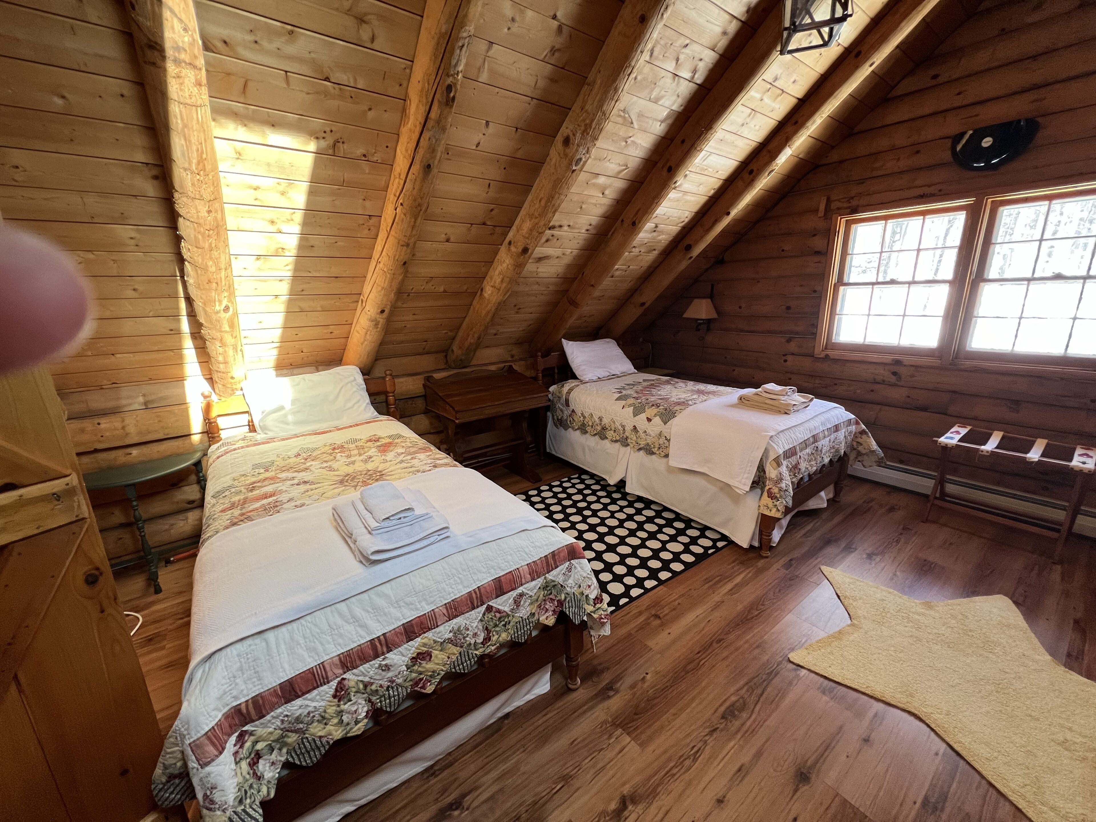 4 多间卧室、熨斗/熨衣板、免费 WiFi、床单