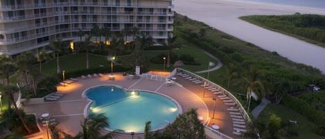 Outdoor pool, a heated pool