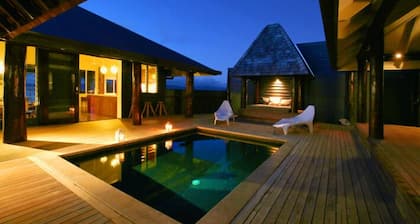The Pod House, privaten Marmor gefliest Pool, absolute Privatsphäre