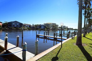 Deep draft boat docks, free for guest use - easy access to the ICW and Gulf