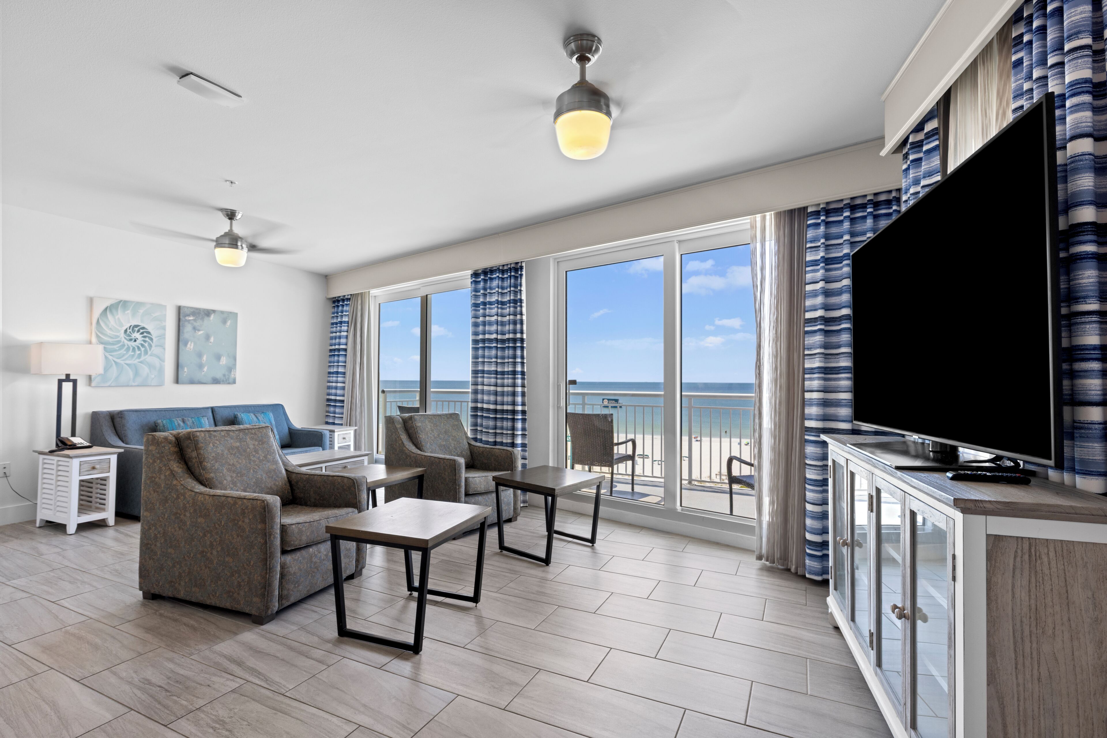 Penthouse, 3 Bedrooms (Gulf Front) | Living area