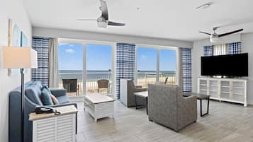 Penthouse, 3 Bedrooms (Gulf Front) | Living area
