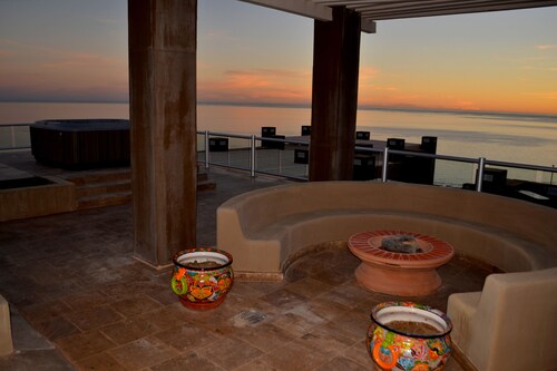 Penthouse - Une luxueuse hiérarchie Oceanfront 5BDR / 5BA