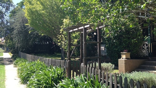 Braeside Studio - Country Garden Unterkunft