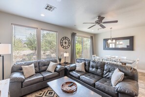 Smart TV, reproductor de DVD y libros 