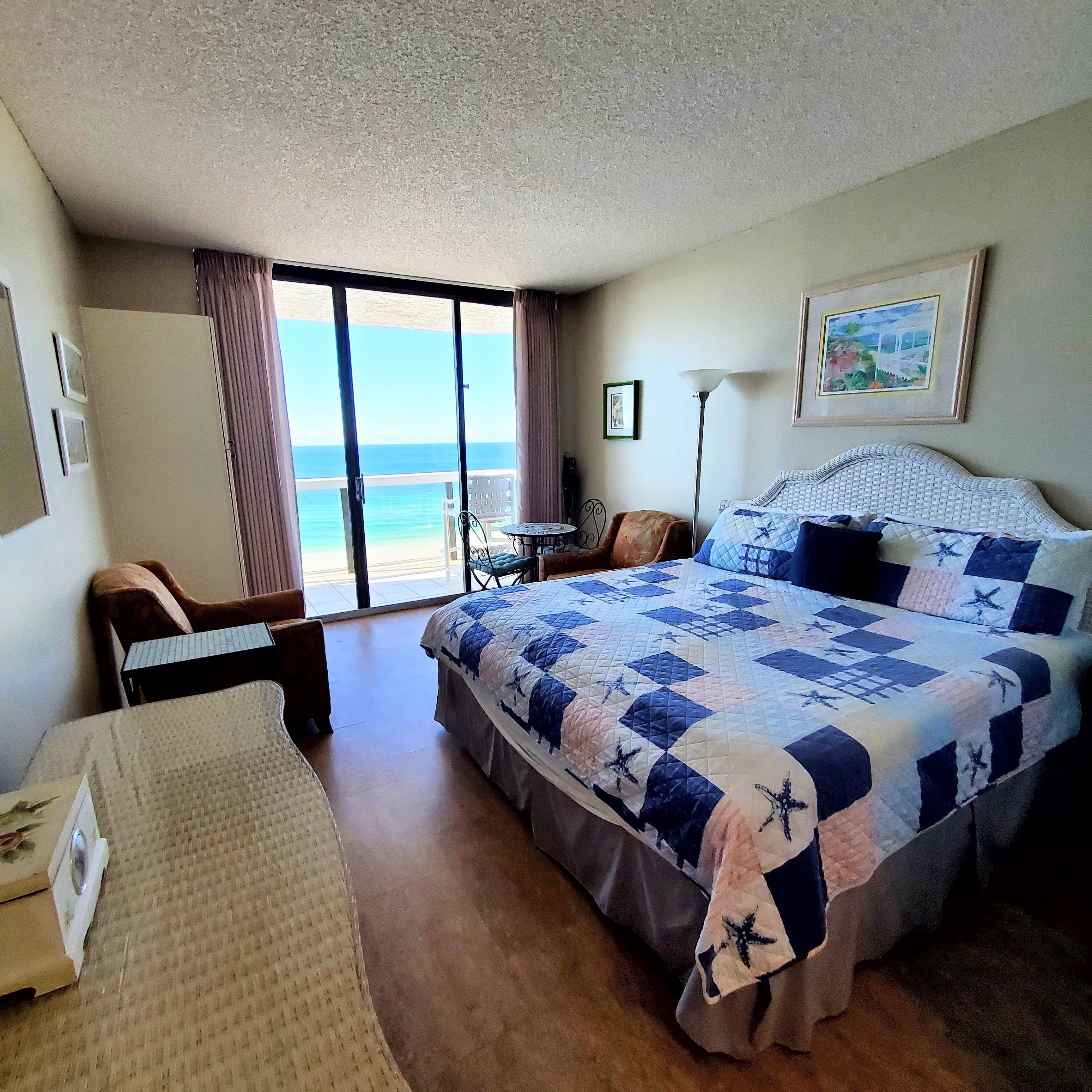 Heated Pool, Beach Views, Walk To Restaurants,  2 Beach Chairs & Umbrella Free\n - Miramar Beach, FL