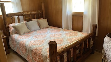 2 slaapkamers, een strijkplank/strijkijzer, wifi, beddengoed