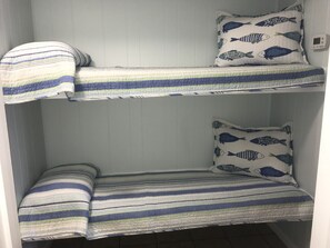 1 quarto, ferros/tábuas de passar roupa, Wi-Fi, roupa de cama