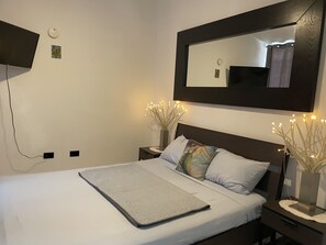 2 bedrooms, iron/ironing board, WiFi, bed sheets