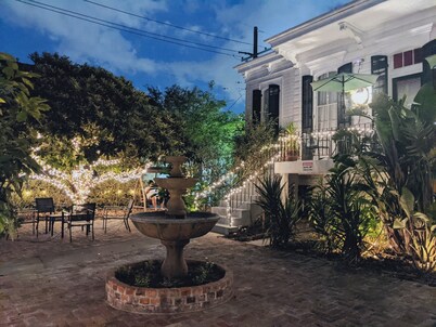 Luxury Mansion Next To French Quarter
