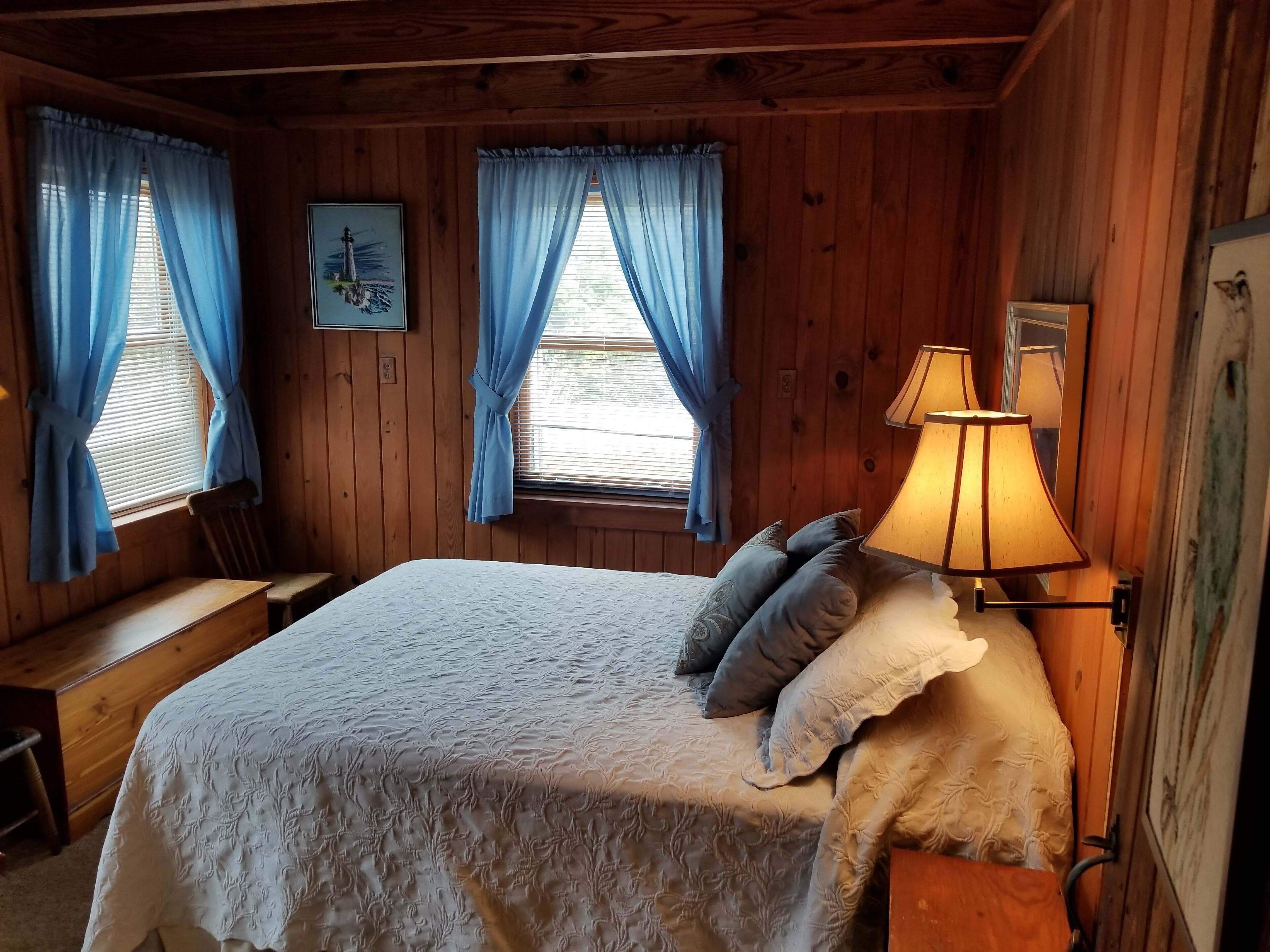 Sea Breezes South - Just Steps To The Beach! 