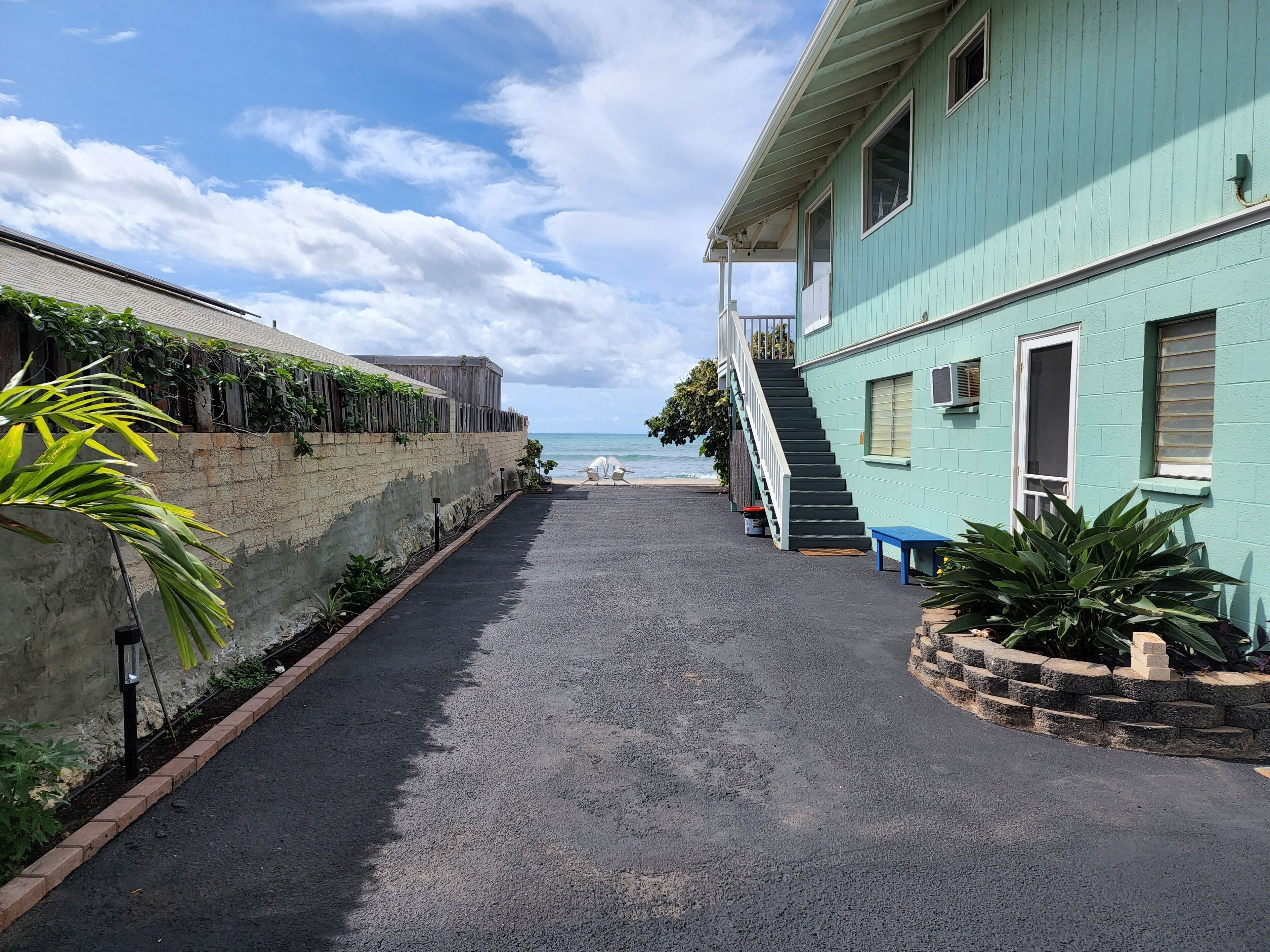 Beautiful Oceanfront Home - Fantastic Views of Waikiki and Diamond Head! - Photo 8