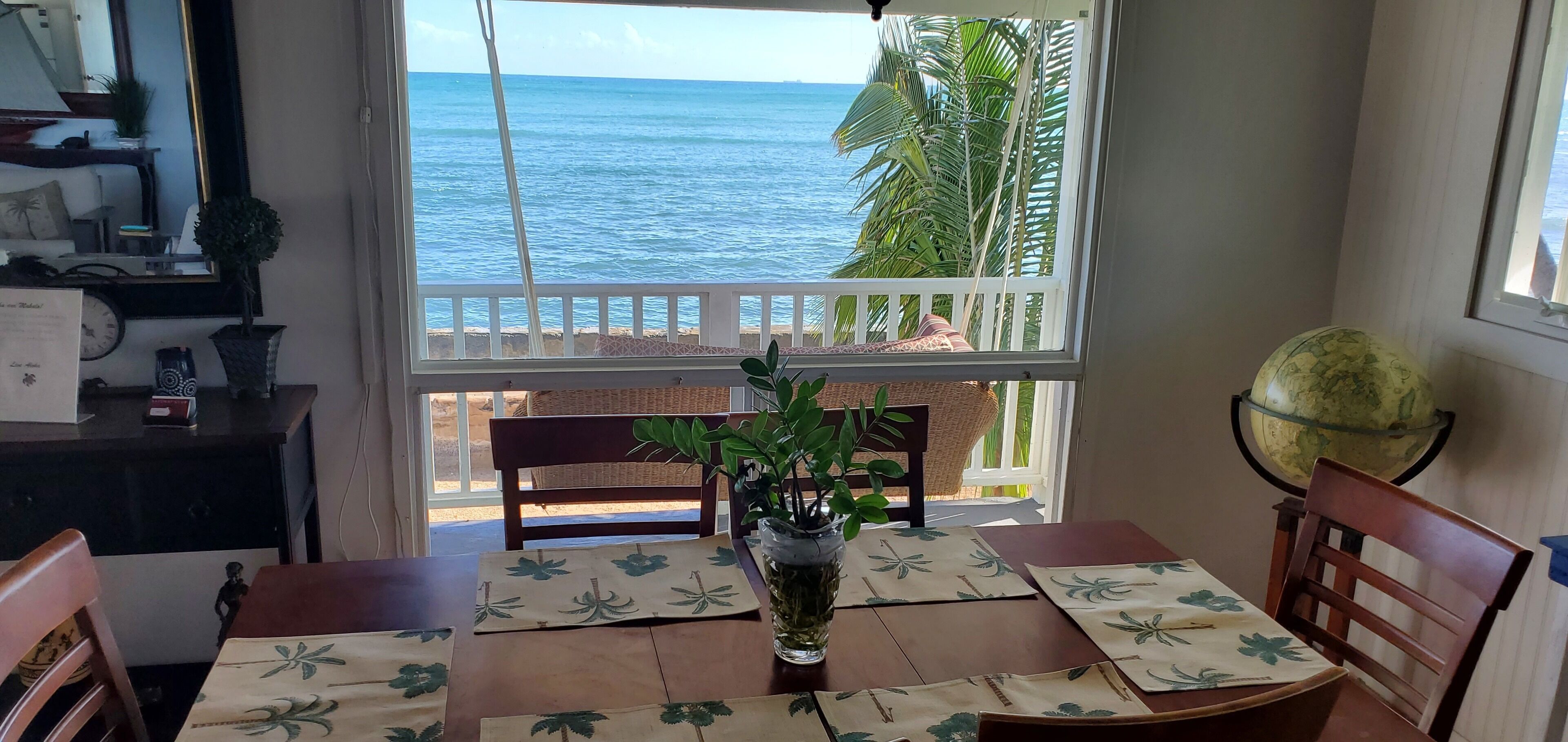 Beautiful Oceanfront Home - Fantastic Views of Waikiki and Diamond Head! - Photo 23