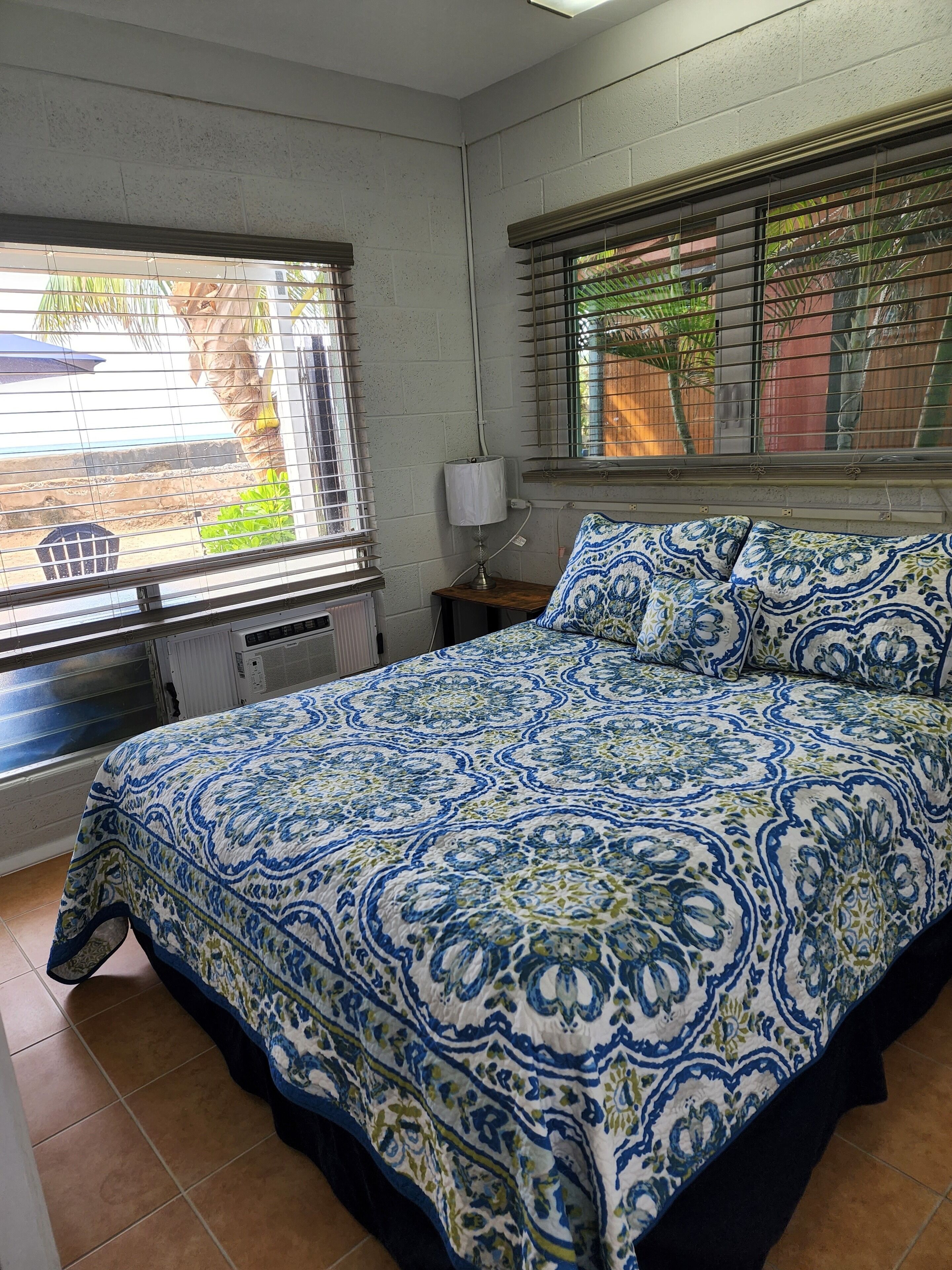 Beautiful Oceanfront Home - Fantastic Views of Waikiki and Diamond Head! - Photo 2