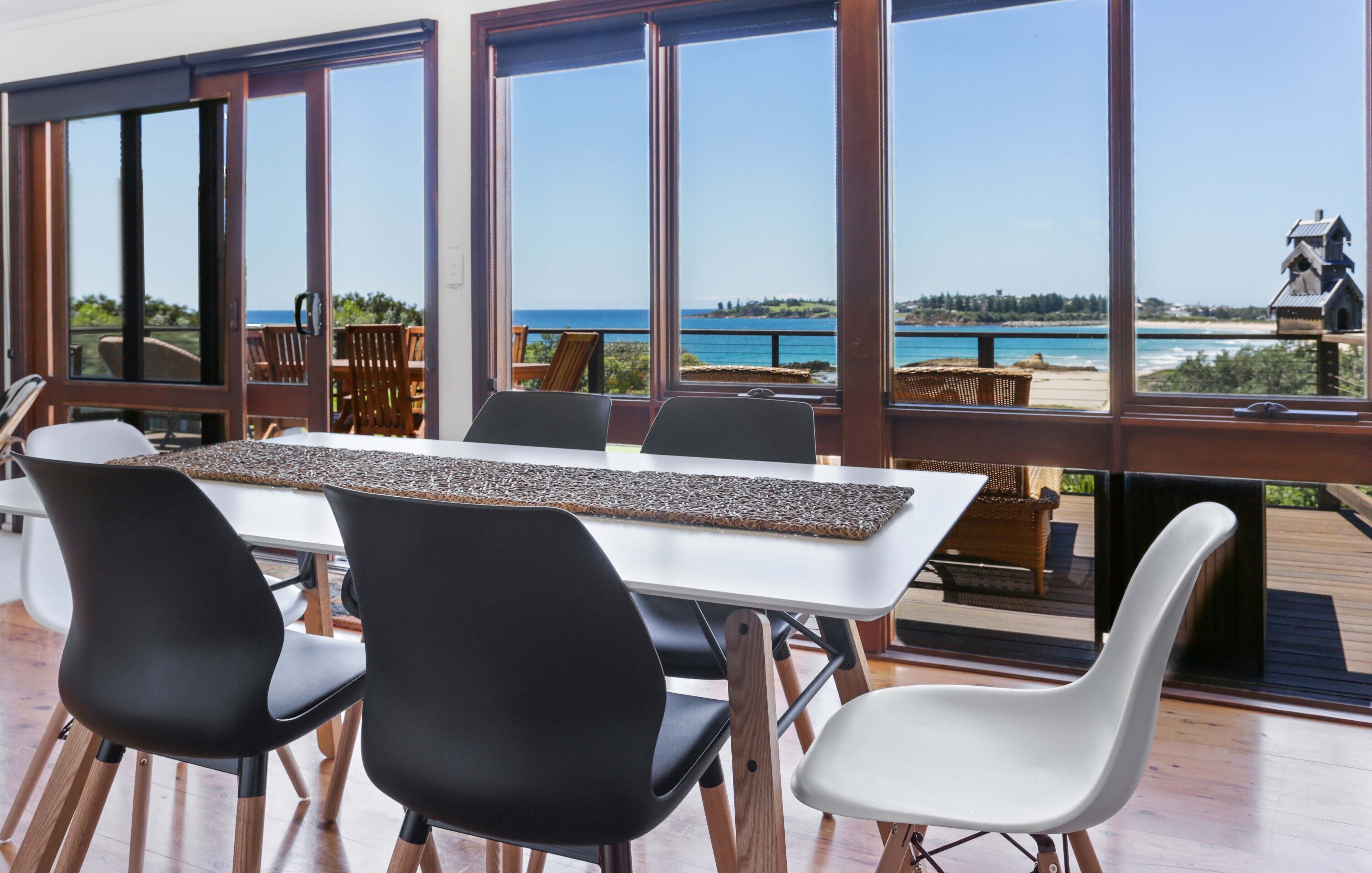 Situated on a headland- Captivating views-Pet friendly-A memorable experience