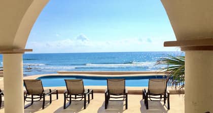 Atemberaubende Villa am karibischen Meer, Pool am Meer - Koch verfügbar
