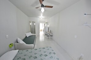 1 bedroom, iron/ironing board, WiFi