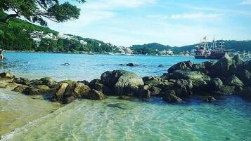 Na praia