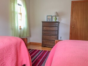 4 chambres, accès à Internet