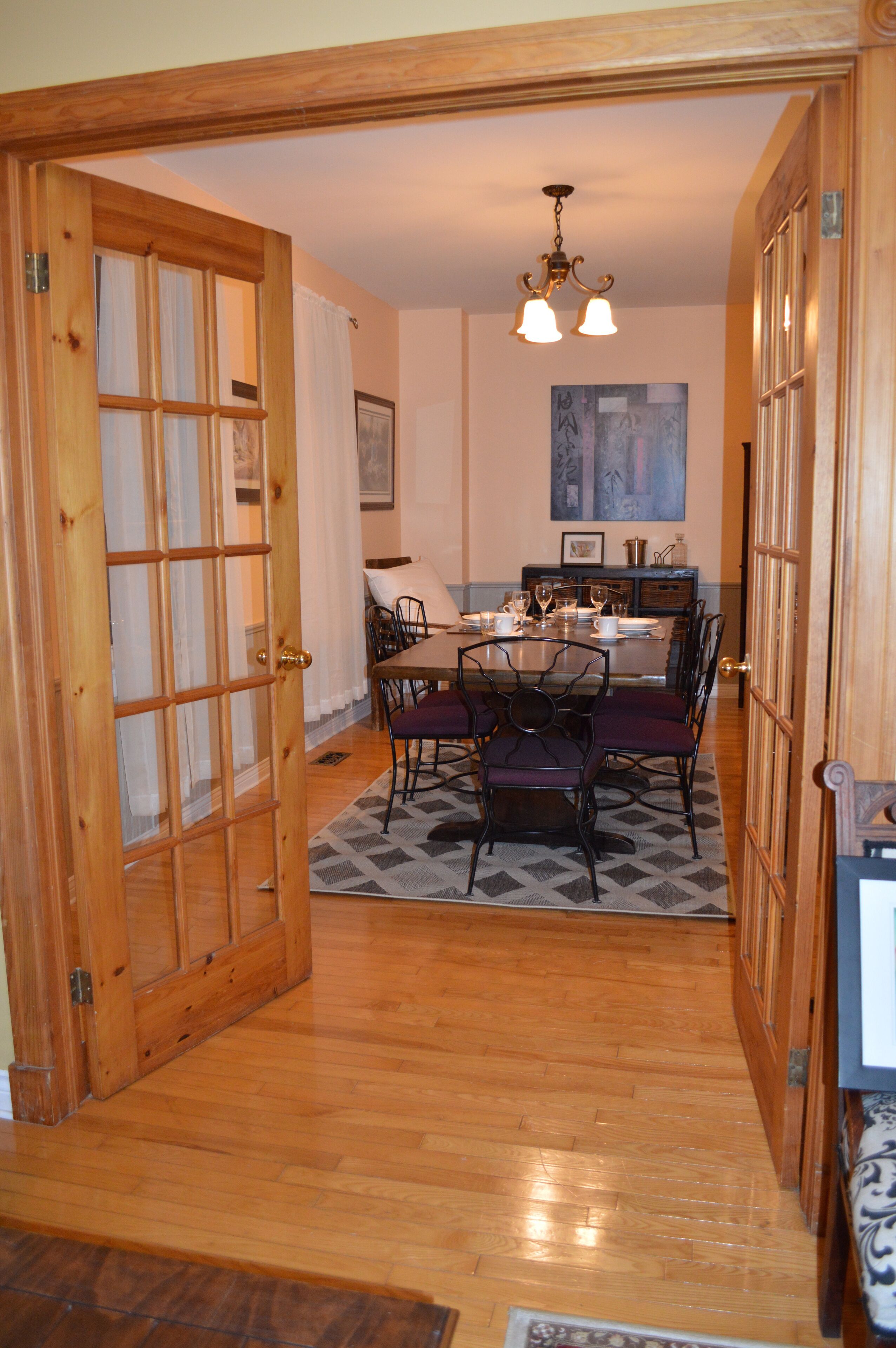 Stay  in a charming heritage home in Charlottetown close to downtown!