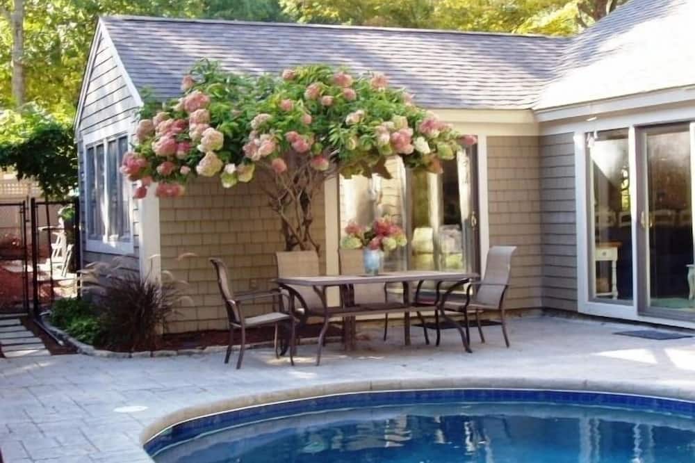 New Seabury Pool Home