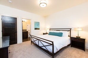 5 slaapkamers, een strijkplank/strijkijzer, gratis wifi, beddengoed