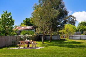 Outdoor dining - Welcome to Beautiful "Amanda" (Daylesford)