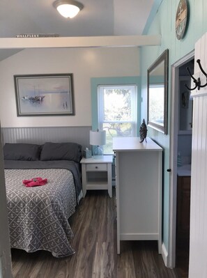 3 chambres, fer et planche à repasser