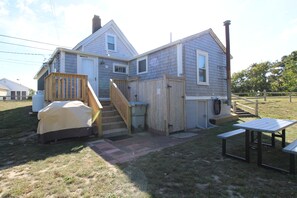 Exterior - Wellfleet Harbor Front Cottage (1667) (Wellfleet)