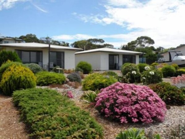Exterior - Wintersun Holiday Cottage | Emu Bay | Tommys (Emu Bay)