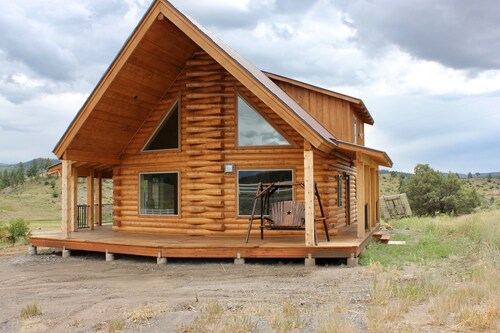 Wunderschöne, ruhige brandneue Blockhaus-Lodge