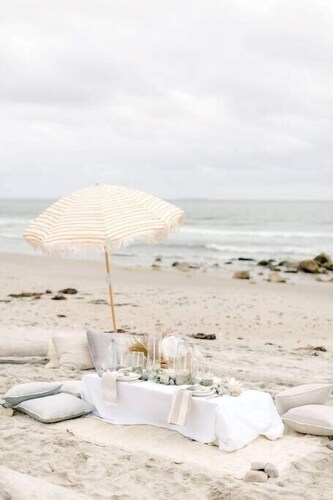 The Quonset - Large Unique home 1 mile to beach