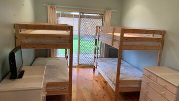 2 bedrooms, desk, iron/ironing board, travel cot