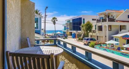 Gail's MB Getaway: 200 Steps to Sand+parking!