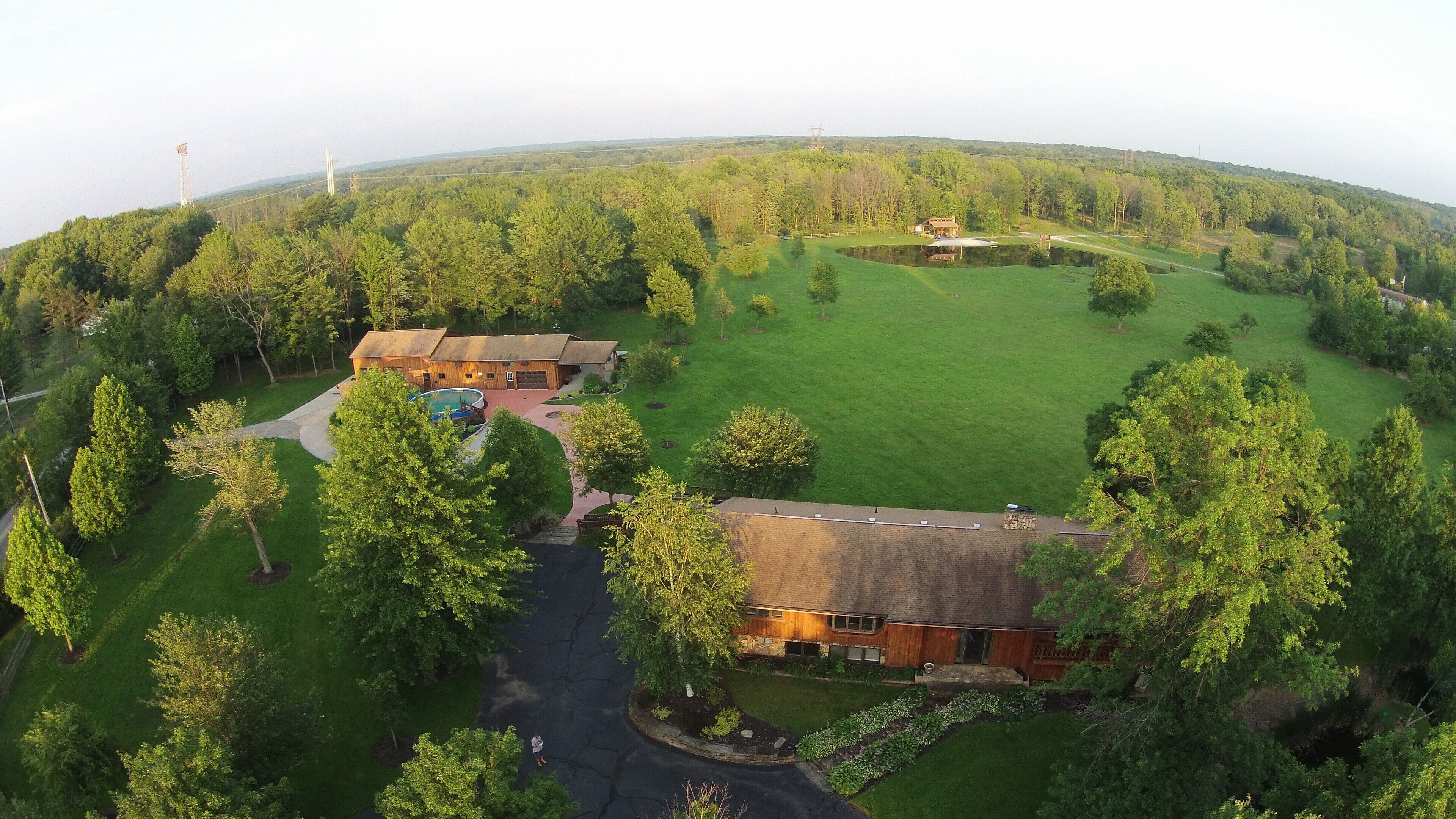 34+ Acre Lodge Located In Beautiful Ohio Wine Country