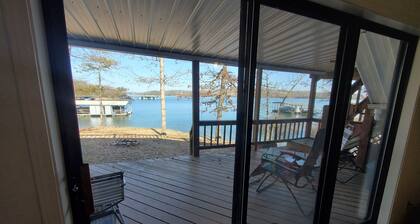 Bergin NEST - Charming & Tilava Lakefront kotiin! Helppo kävellä vesirajasta.