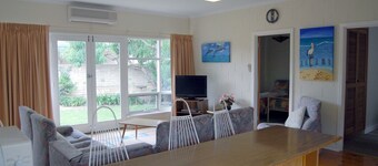 Comfortable Unit Close to the Beach