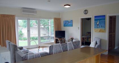 Comfortable Unit Close to the Beach