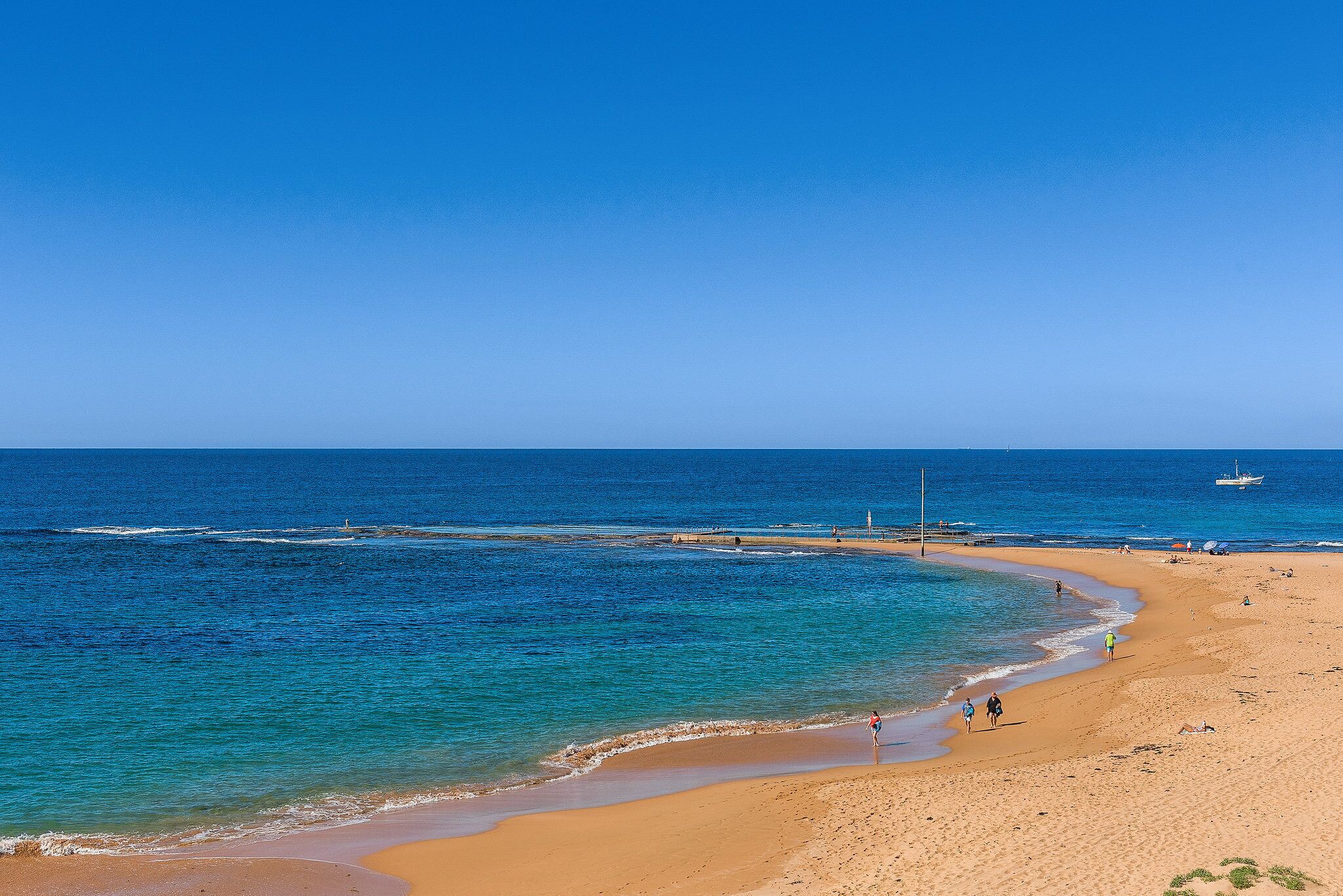 Seabreeze - Carefree Absolute Beachfront Living — image 12