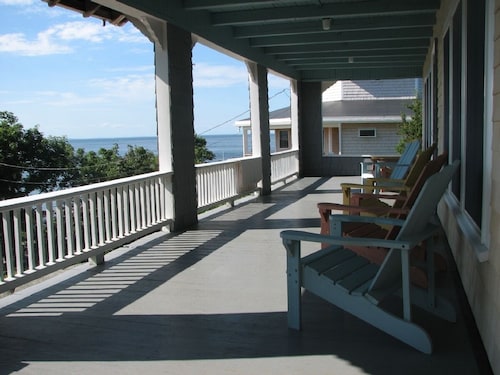 Cape Ann, Annisquam panoramic ocean views from every room.