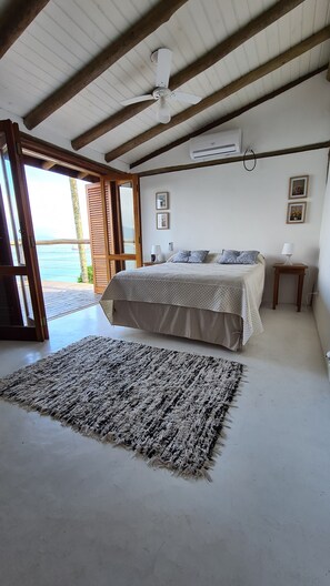 3 bedrooms, iron/ironing board, free WiFi - Beautiful house in Piúva for up to 8 people, 600 meters from Ilha das Cabras beach. (Barra Velha)