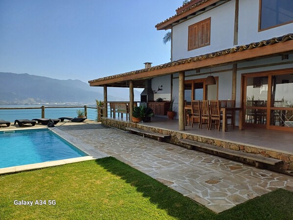 Outdoor pool - Beautiful house in Piúva for up to 8 people, 600 meters from Ilha das Cabras beach. (Barra Velha)