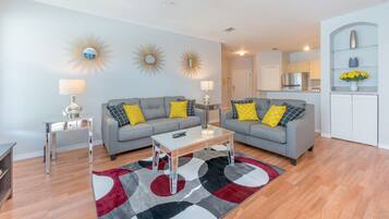 TV, peis og bordtennis