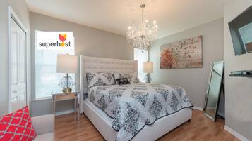 2 makuuhuonetta, silitysrauta/-lauta, ilmainen Wi-Fi, vuodevaatteet