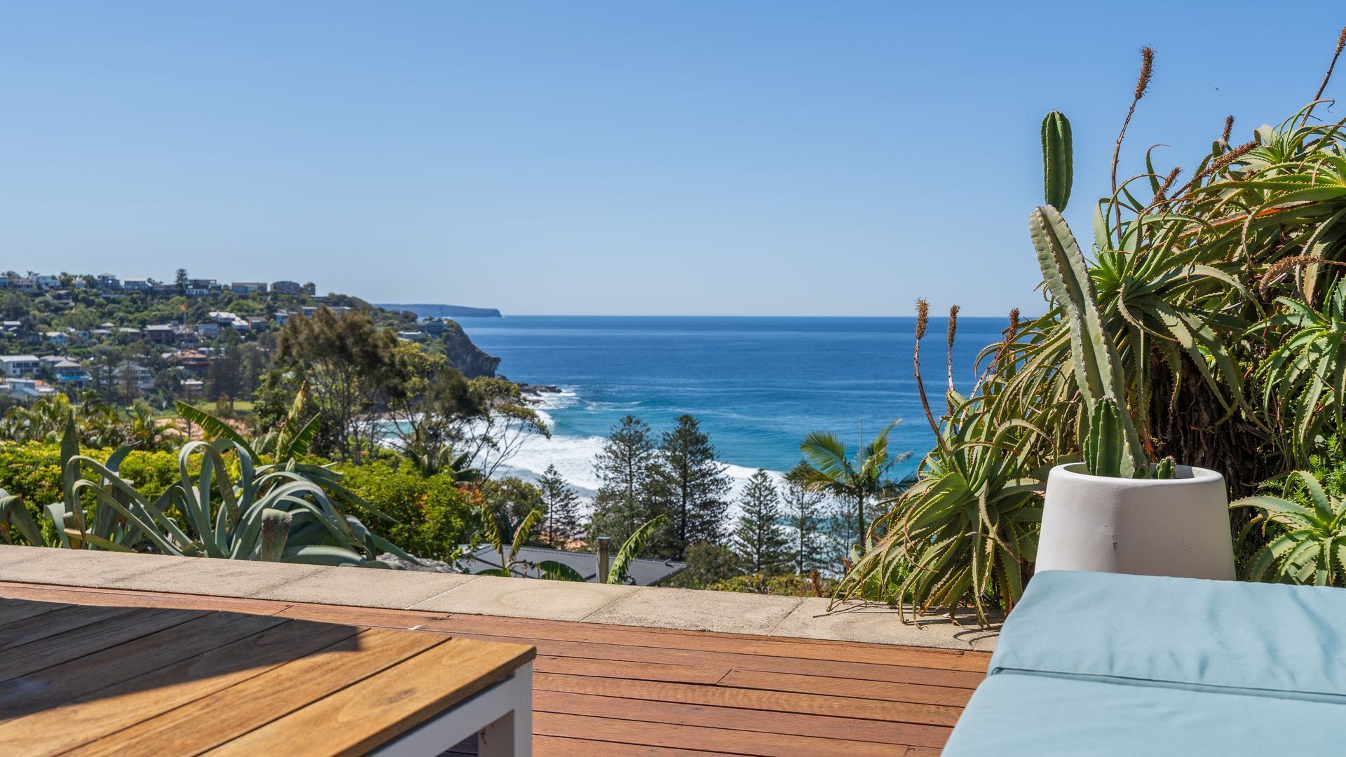 SURFS UP by Palm Beach Holiday Rentals